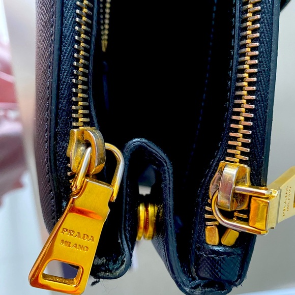 PRADA SAFFIANO LUX O BN1786 BAG, AUTHENTIC WITH PASSPORT - Picture 14 of 16